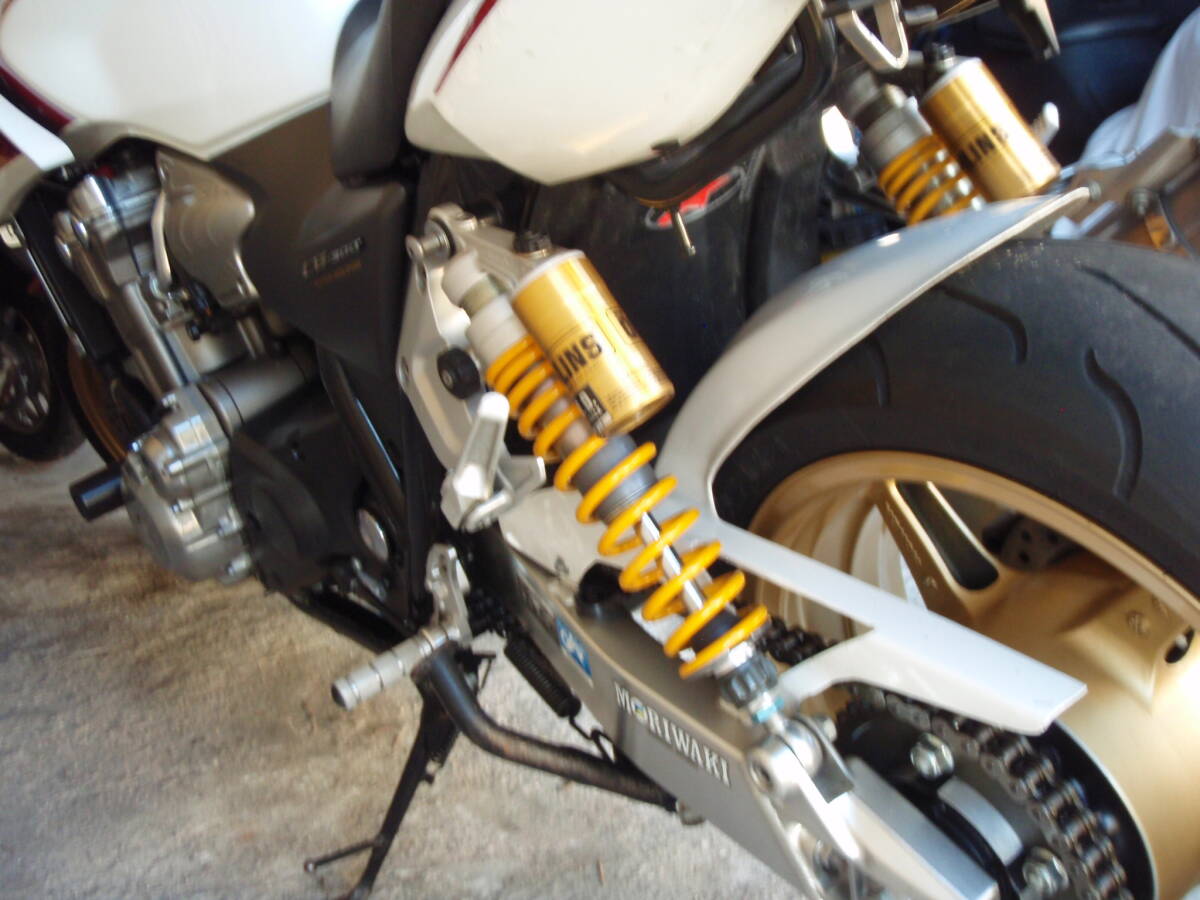 CB1300　sc54に取り付けてました　OHLINS(オーリンズ）リアサスペンション_画像2