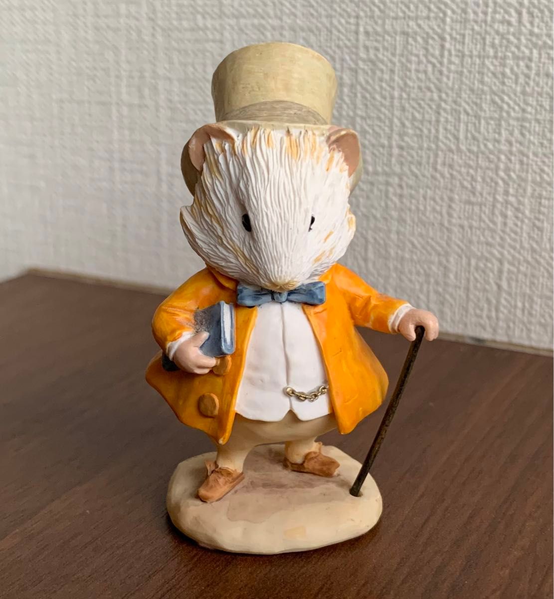 おしゃれな天竺ねずみ ギニーピッグ フィギュリン ピーター おしゃれな天竺ねずみ ギニーピッグ フィギュリン ピーター