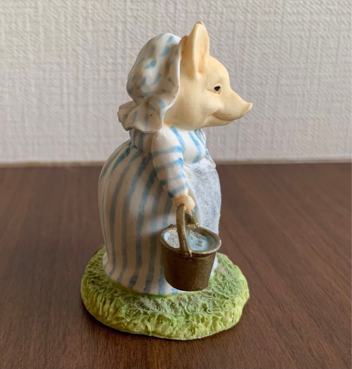 ペティトーおばさん 限定版 フィギュリン ピーターラビット置物 ペティトーおばさん 限定版 フィギュリン ピーターラビット置物