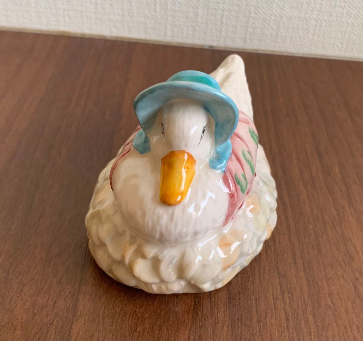 あひるのジマイマ 羽根の巣 フィギュリン ピーターラビット 置物 あひるのジマイマ 羽根の巣 フィギュリン ピーターラビット 置物