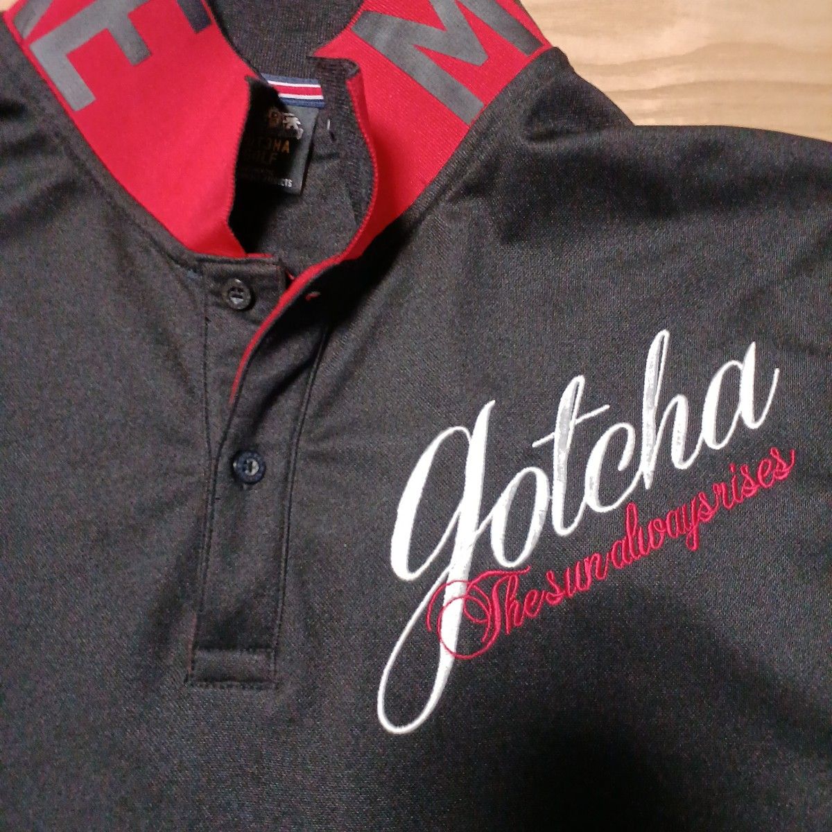 【即日発送】美品。GOTCHA GOLF 総刺繍 半袖ポロシャツ  ゴルフウェア