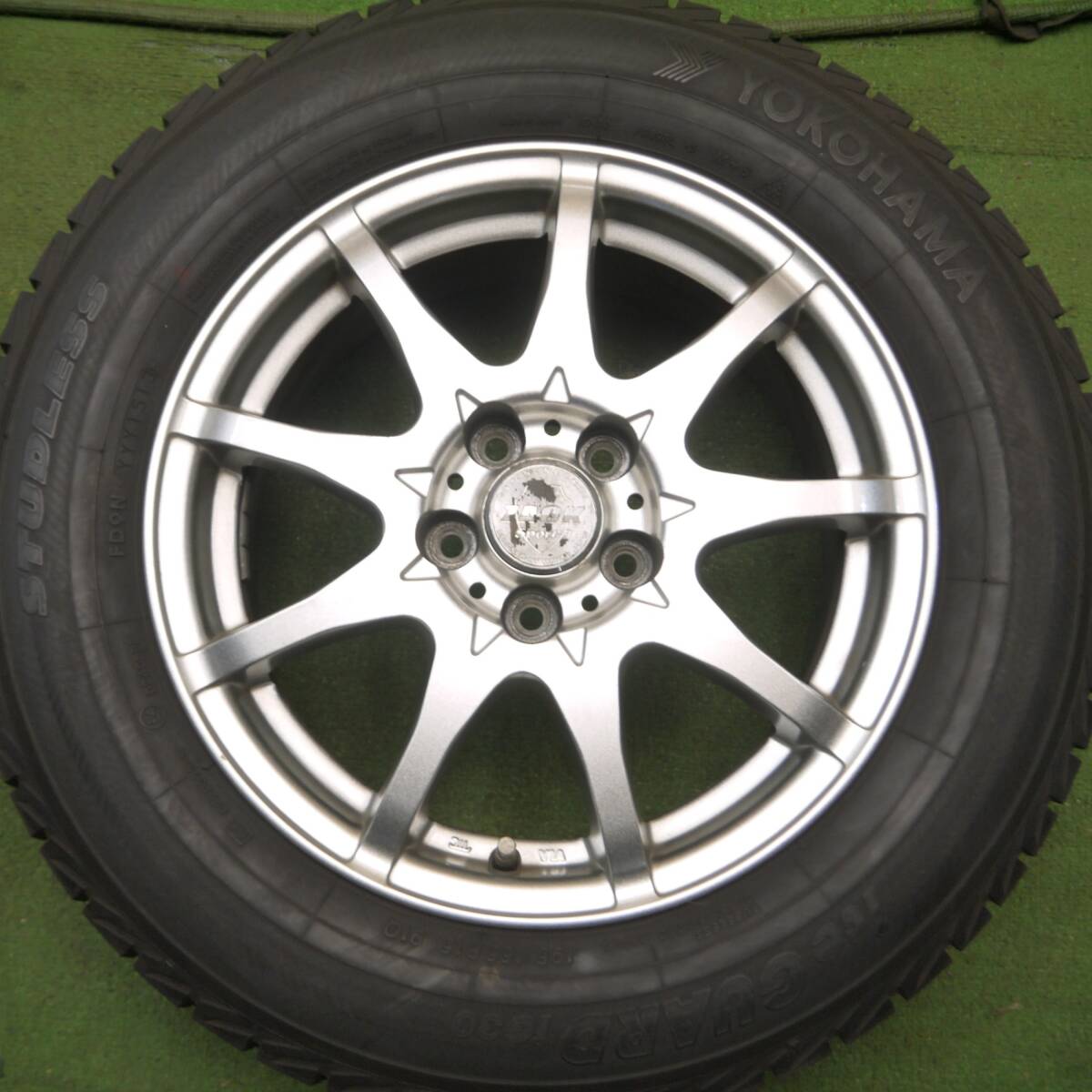 *送料無料* バリ溝！8.5分★プリウス等 195/65R15 スタッドレス ヨコハマ アイスガード iG30 ZACK Sport-9 PCD100/5H★4040214Hス_画像4