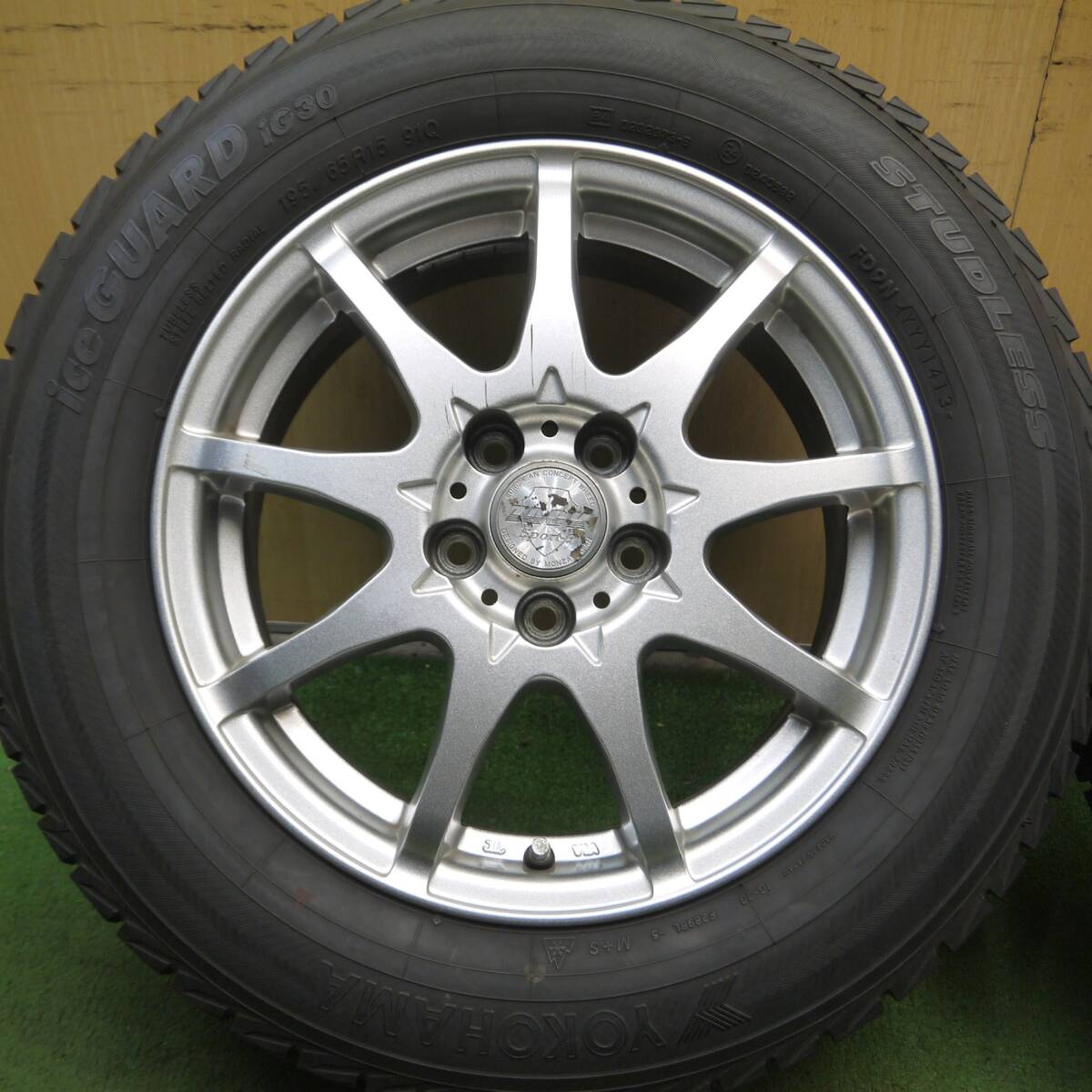 *送料無料* バリ溝！8.5分★プリウス等 195/65R15 スタッドレス ヨコハマ アイスガード iG30 ZACK Sport-9 PCD100/5H★4040214Hス_画像2