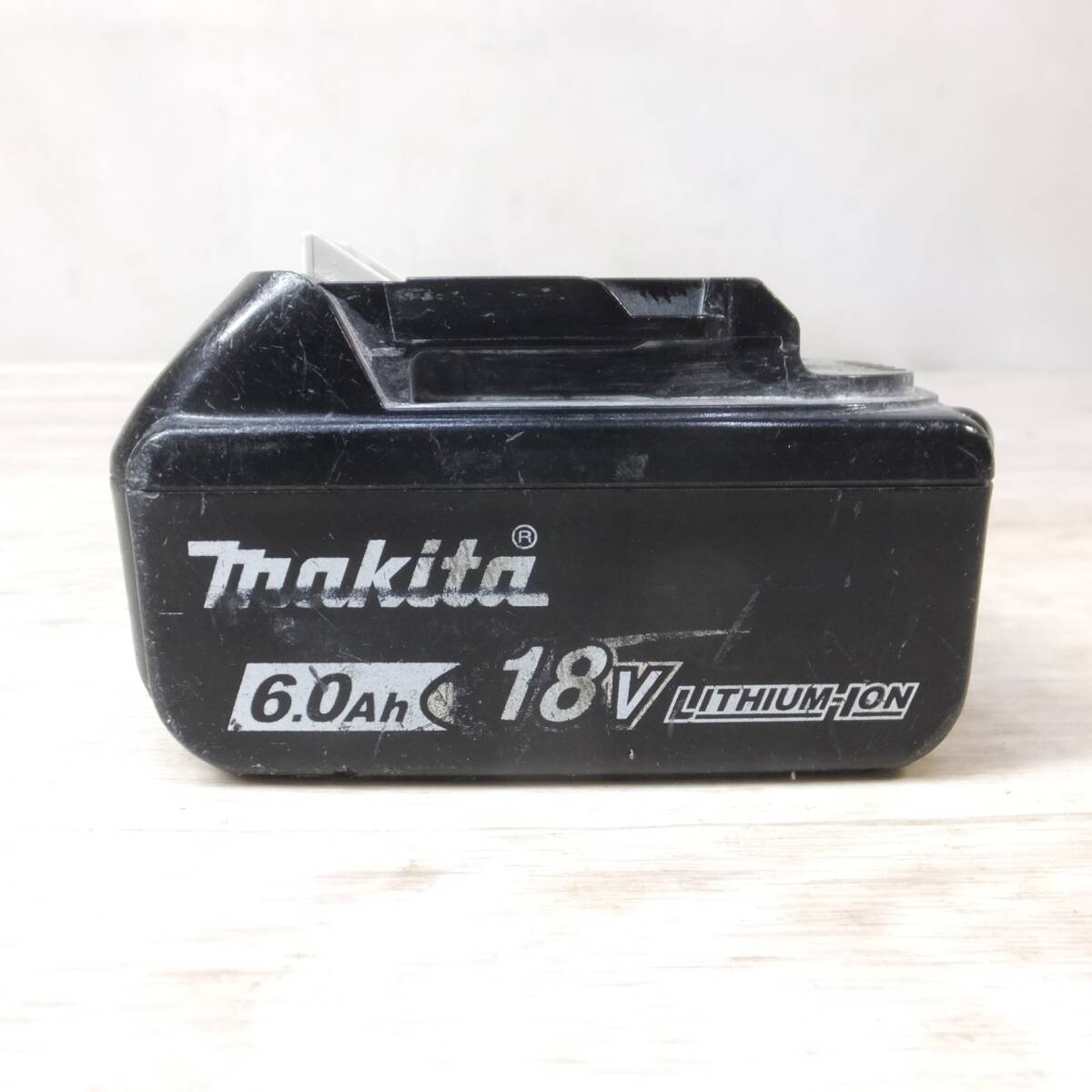 [送料無料] ◆makita マキタ Li-on リチウムイオンバッテリー BL1860B DC18V 6.0Ah 108Wh 電動工具◆の画像1