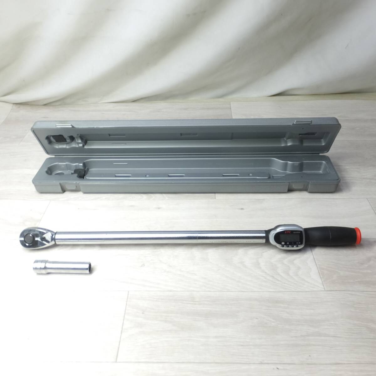 MAC TOOLS(マックツールズ) 1/2”Dr. 70-350Nm トルクレンチ MAC TOOLS(マックツールズ) 1/2”Dr. 70-350Nm トルクレンチ