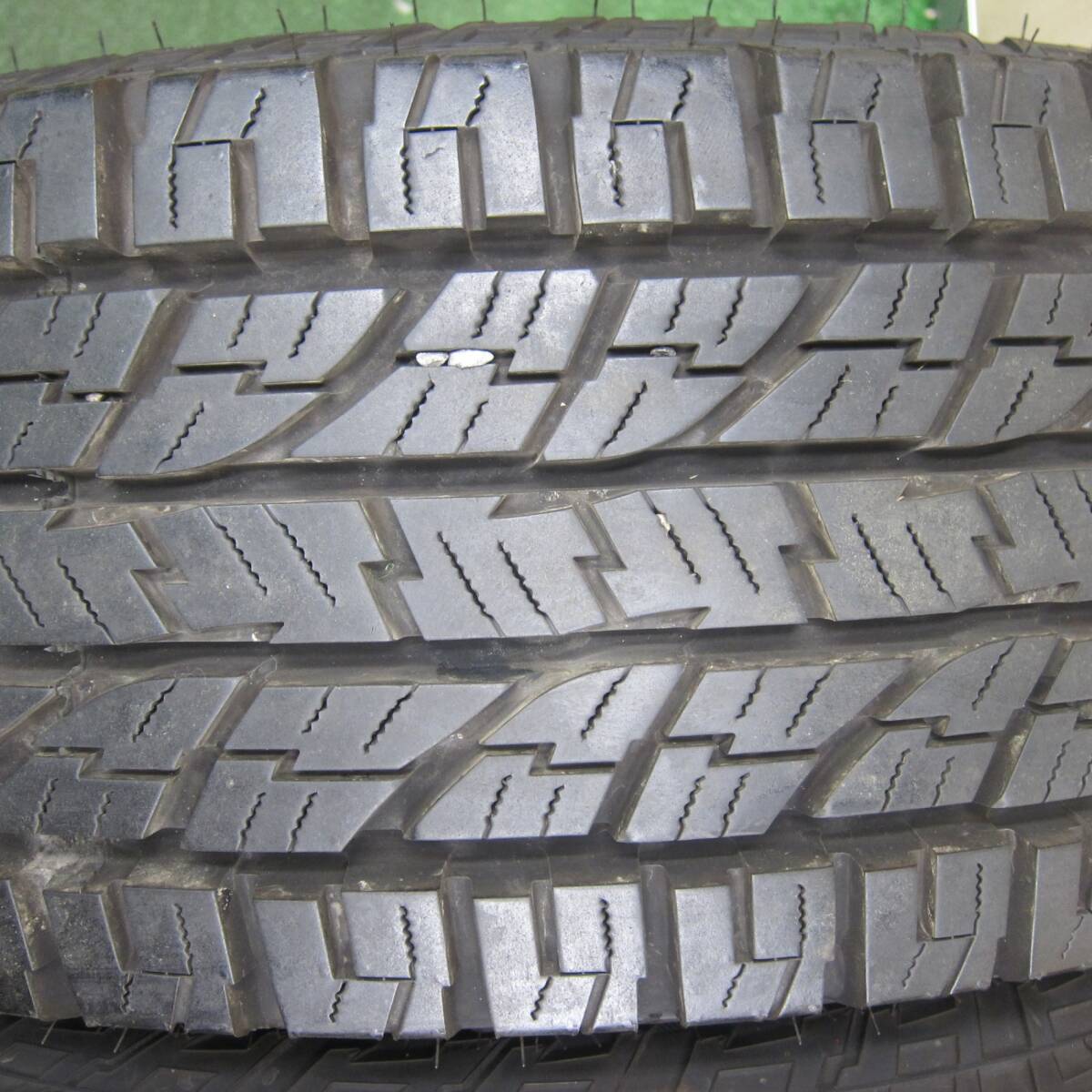 *送料無料* バリ溝！9.5分★トヨタ 215 サーフ 純正 265/75R16 ヨコハマ ジオランダー A/T G015 ホワイトレター PCD139.7/6H★4041604TNノ_画像7