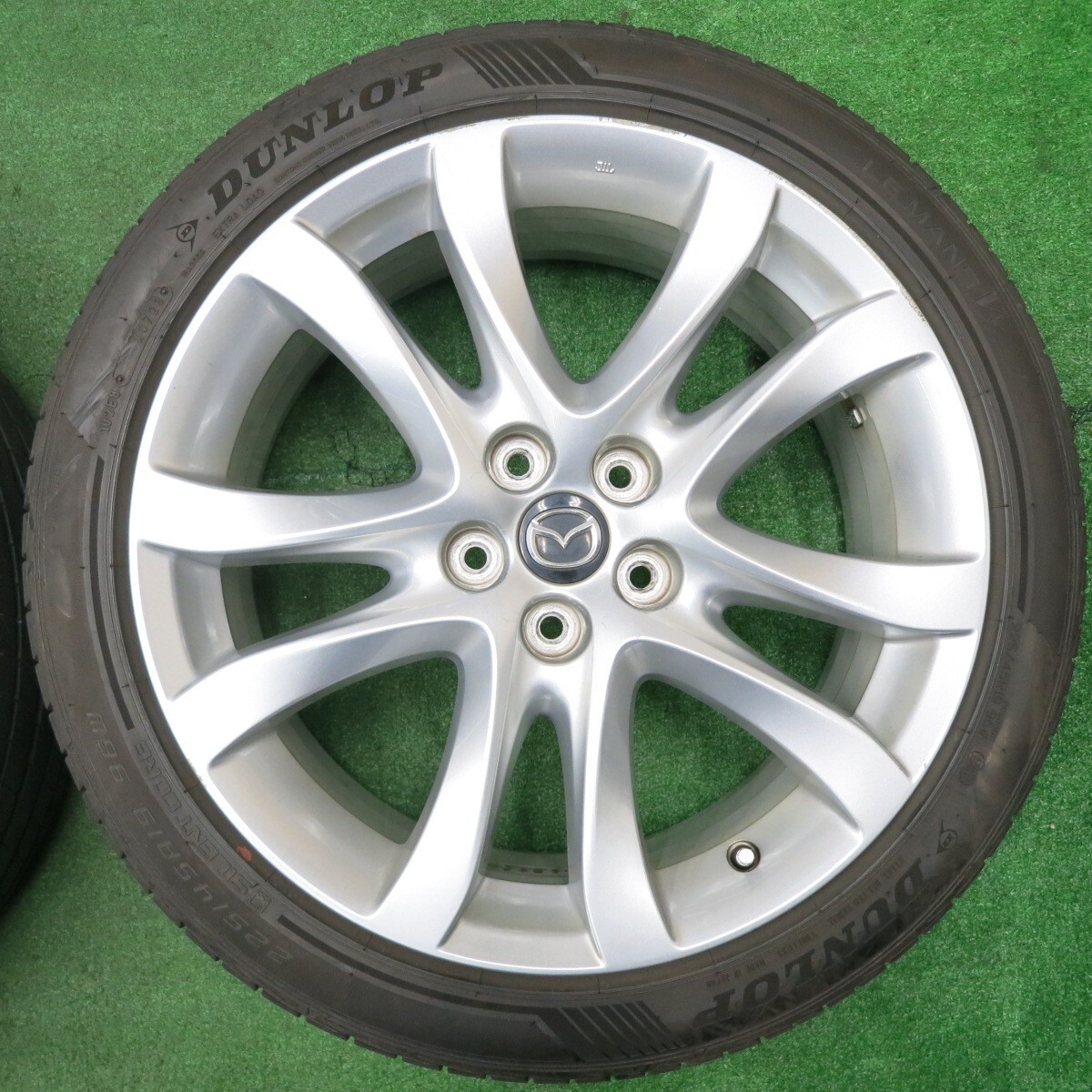 *送料無料* タイヤほぼ未使用！23年★マツダ アテンザ 純正 225/45R19 ダンロップ LE MANS V+ 19インチ PCD114.3/5H★4042001NJノの画像5