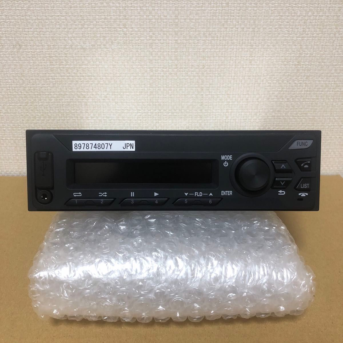 新車外し いすゞ純正 ラジオ 12v AM/FM AUX USB Bluetooth