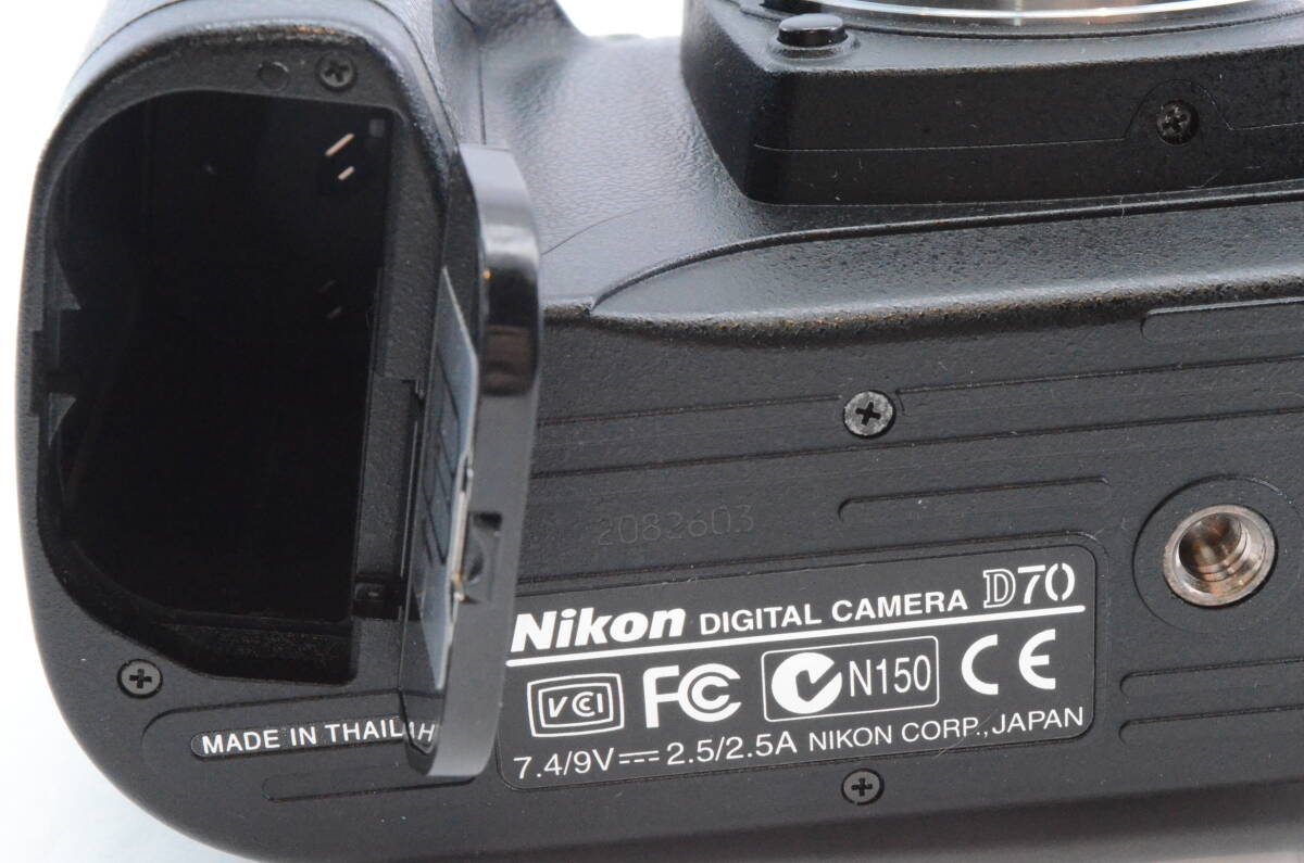 Nikon ニコン D70 ダブルレンズセット デジタル一眼レフカメラの画像6