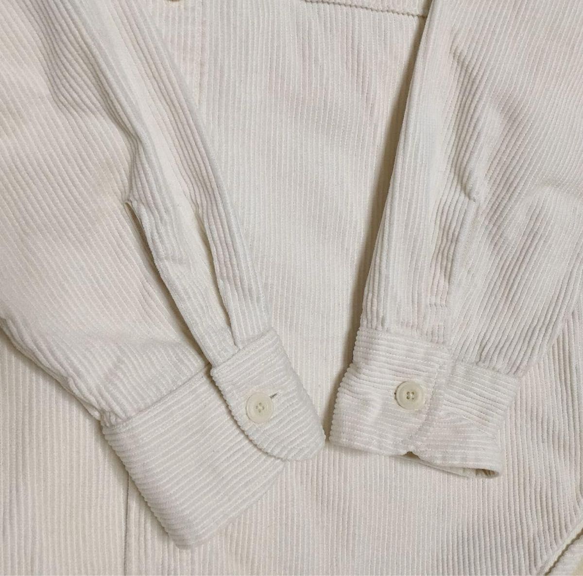 新品　未使用　ユニクロ 長袖 コーデュロイ ワークシャツ ジャケット Ｌサイズ オフホワイト