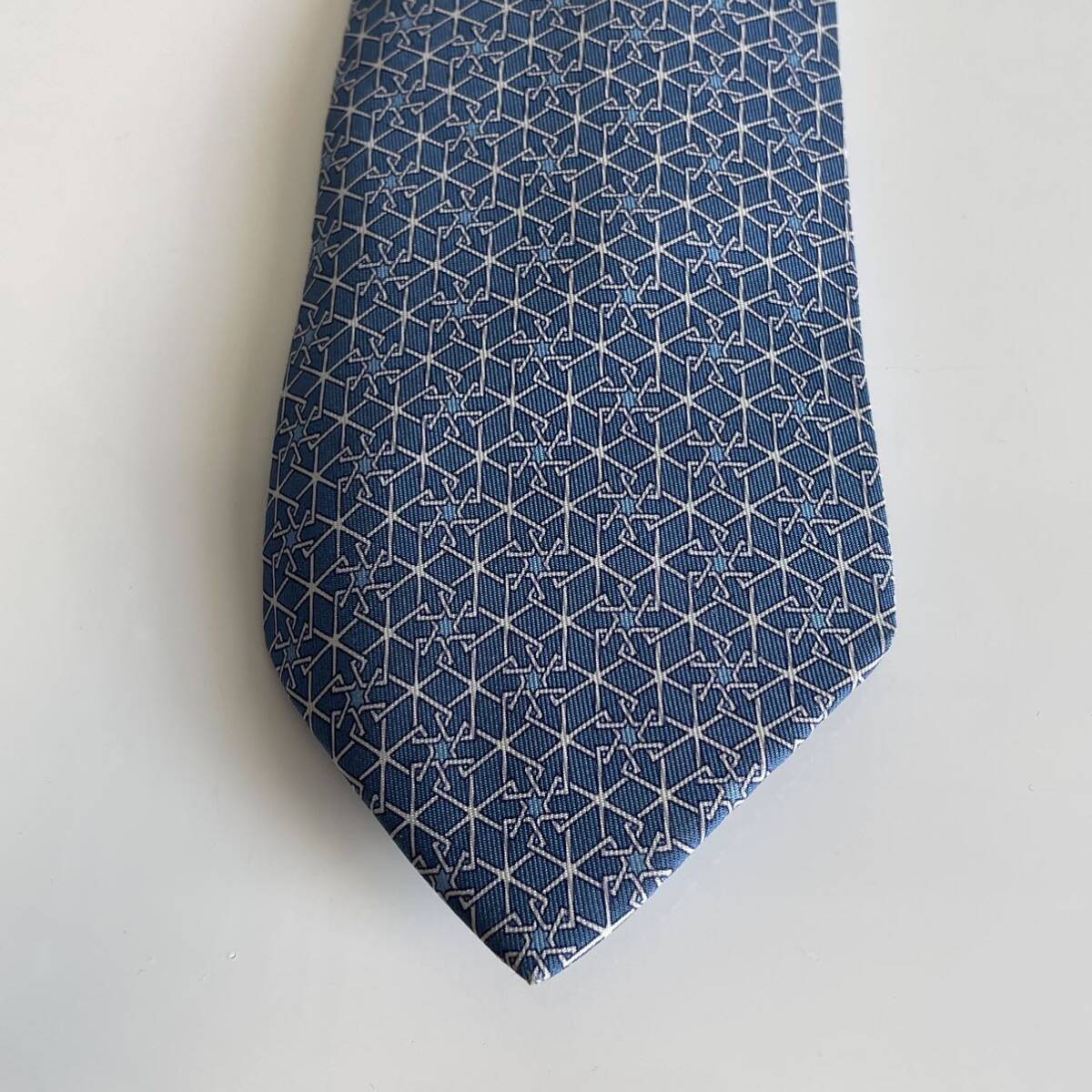  Hermes (HERMES) темно-синий кристалл галстук 