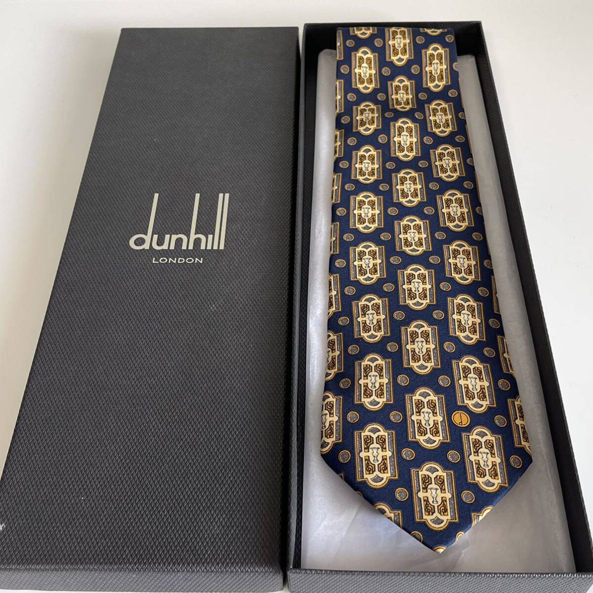 ダンヒル（Dunhill） 紺窓Dロゴネクタイ