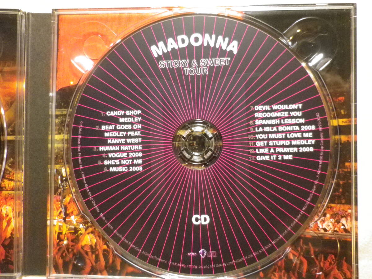 DVD+CD2枚組 『Madonna/Sticky ＆ Sweet Tour(2010)』(2010年発売,WPZR-30363/4,国内盤帯付,歌詞対訳付,Digipak,ライブ・アルバム)_画像4