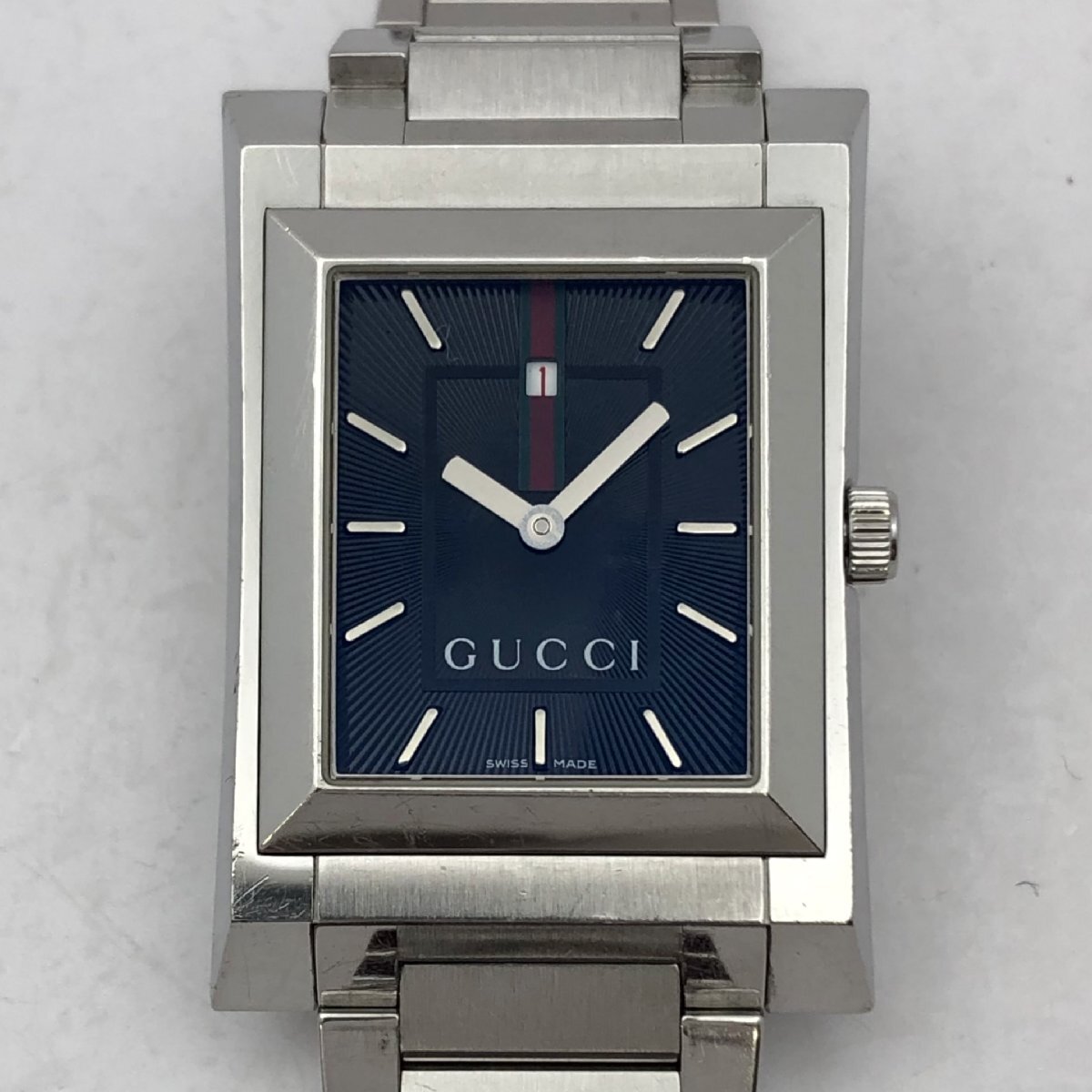 1 jpy ~/GUCCI/ Gucci /111M/ Sherry line / 2 hands / Date / silver color / square / quartz / men's wristwatch / Junk /T165