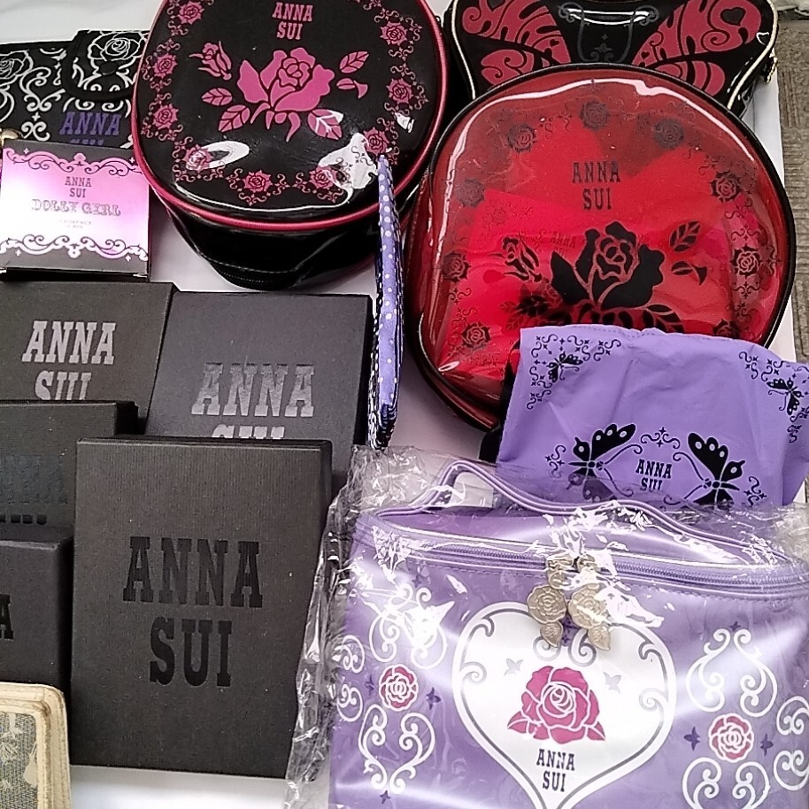 [1 jpy ~] Anna Sui summarize purse pouch nails bus set key holder Kitty collaboration Sanrio ANNASUI unused Junk 