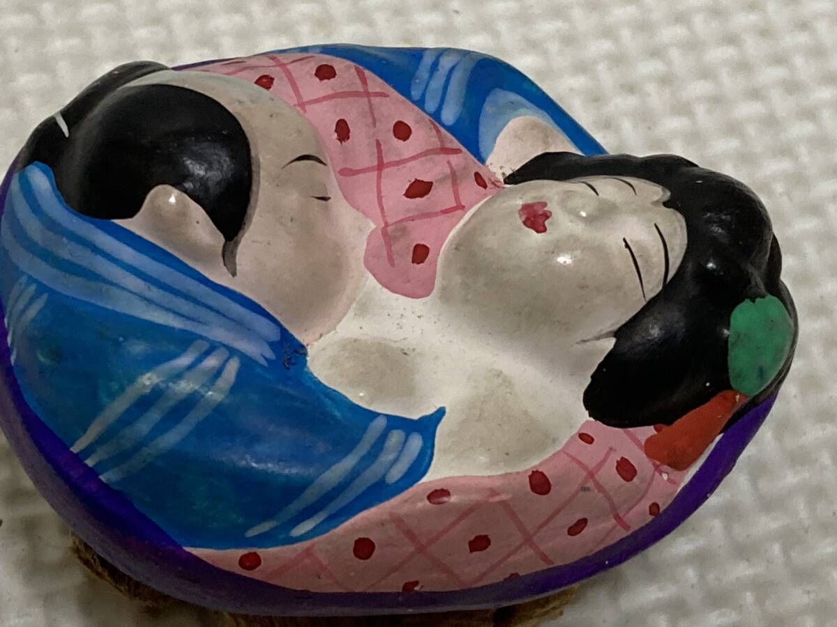 春画人形 遊女裏絵 陶器製人形 浮世絵 色絵風俗人形 台座付_画像2