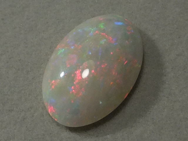 [24533]* large grain * white color. kabo. neon . color Kirameki .. natural opal loose 5.05ctso-ting memory attaching 