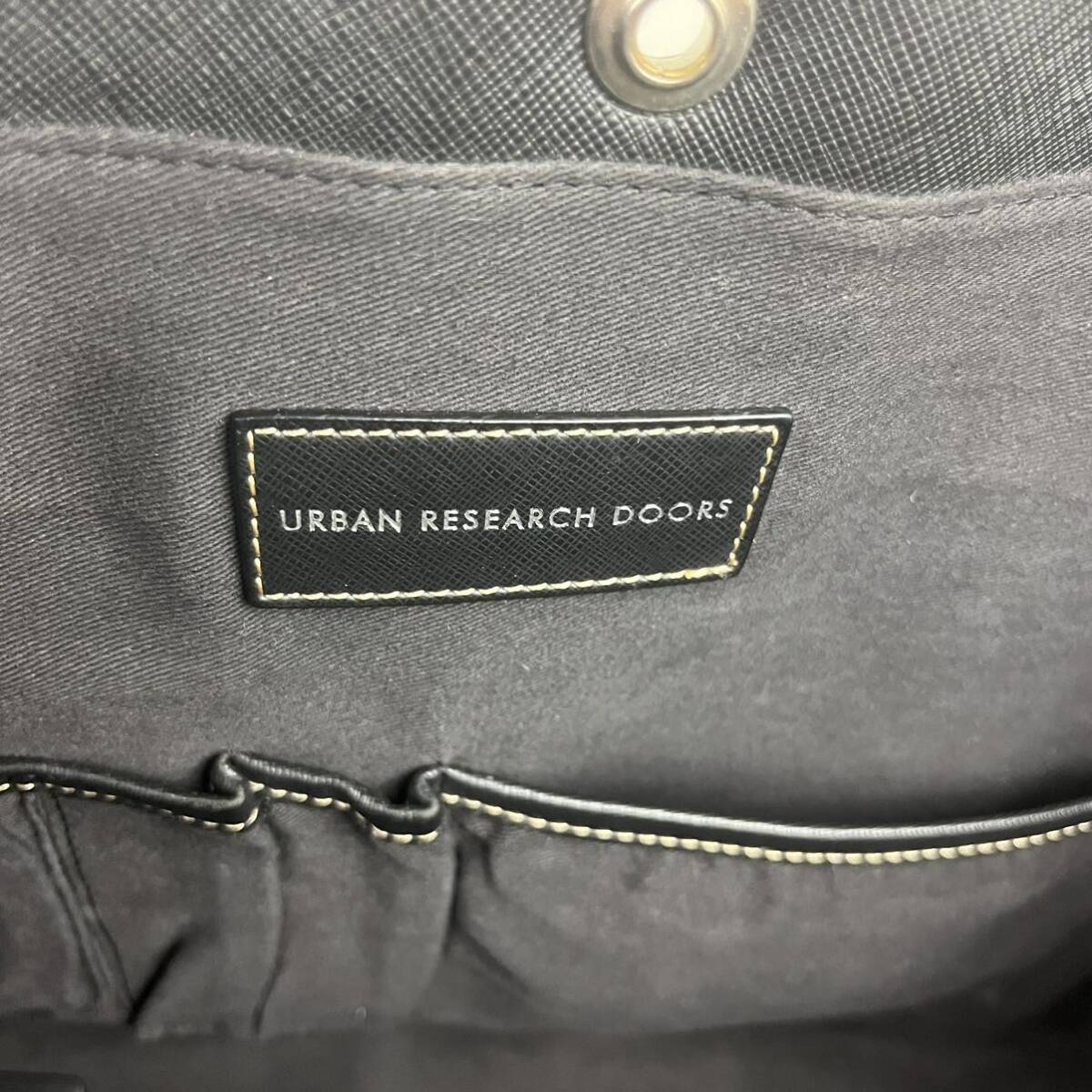 1円 美品 URBAN RESEARCH アーバンリサーチ トートバッグ ビジネスバッグ サフィアーノレザー ブラック メンズ A4可 肩掛け 大容量の画像9