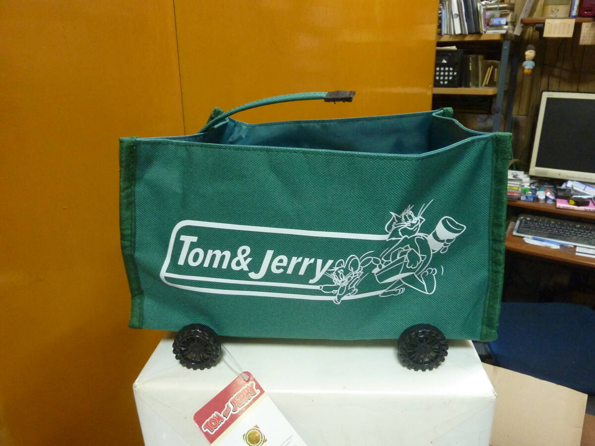 [ トムとジェリー Tom&Jerry ]車付き小物入れボックス 緑 本体約27㎝ 送料無料_画像1