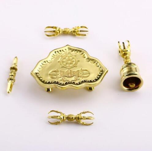  finest quality goods *..., three ..,..., gold Gou bell, gold Gou record . point set brass made .. law .. temple for 