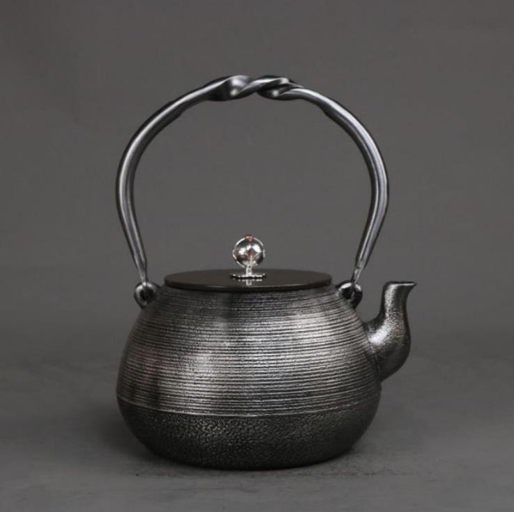 高品質◆鉄瓶◆ 急須を入れる 砂鉄製ティーポット純粋な手水を沸かして茶を煮る茶具 鉄瓶 未使用の画像2