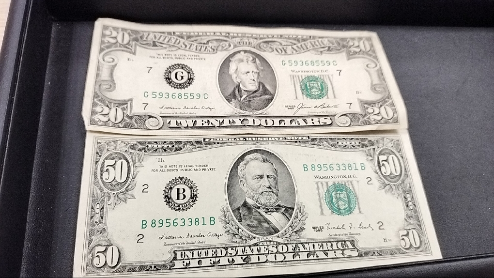 #17082A[. суммировать ] долларовая бакнота всего 70 доллар America .. страна зарубежный банкноты зарубежный sen 20 доллар 50 доллар 