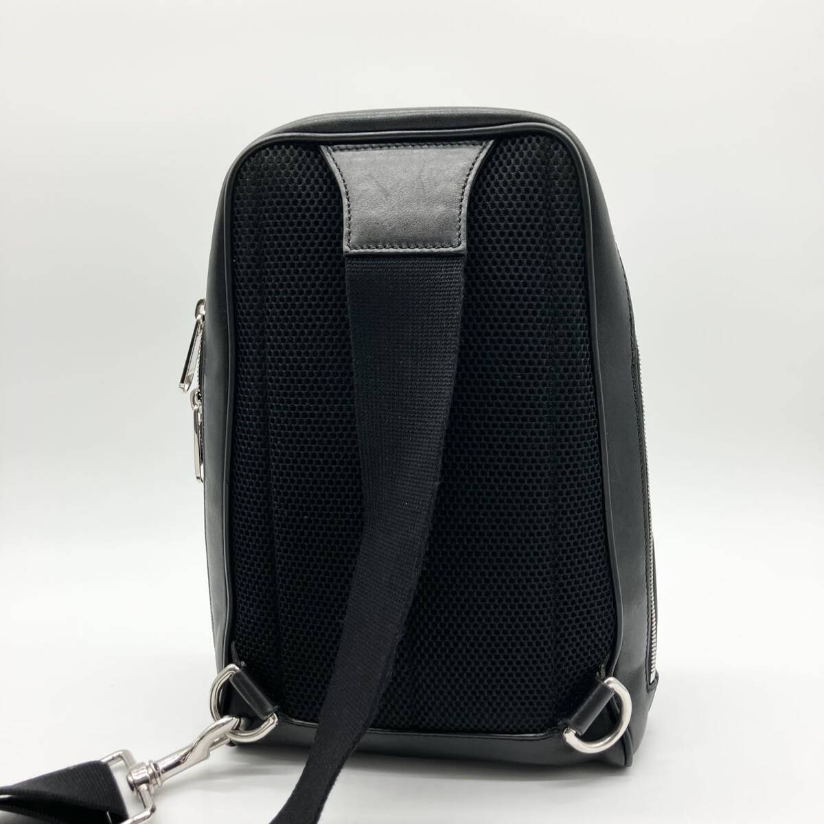 1 иен ~ [ Япония ограниченная модель ] GUCCI Gucci сумка "body" Cross сумка "body" sling сумка sima все кожа GG черный 