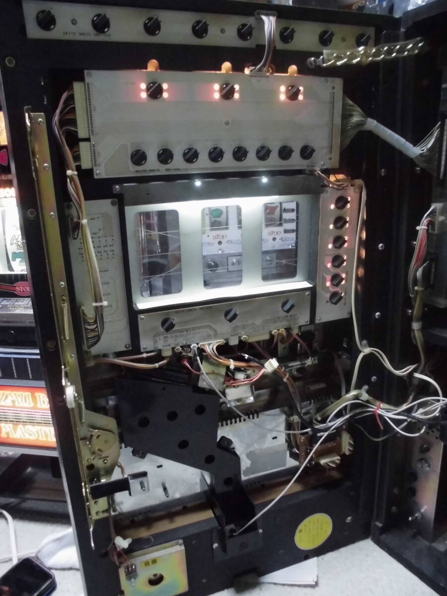 パチスロ実機 ４号機 大東音響 わんわんハウス コイン不要機付き 家庭用電源対応 動作確認済みの画像3