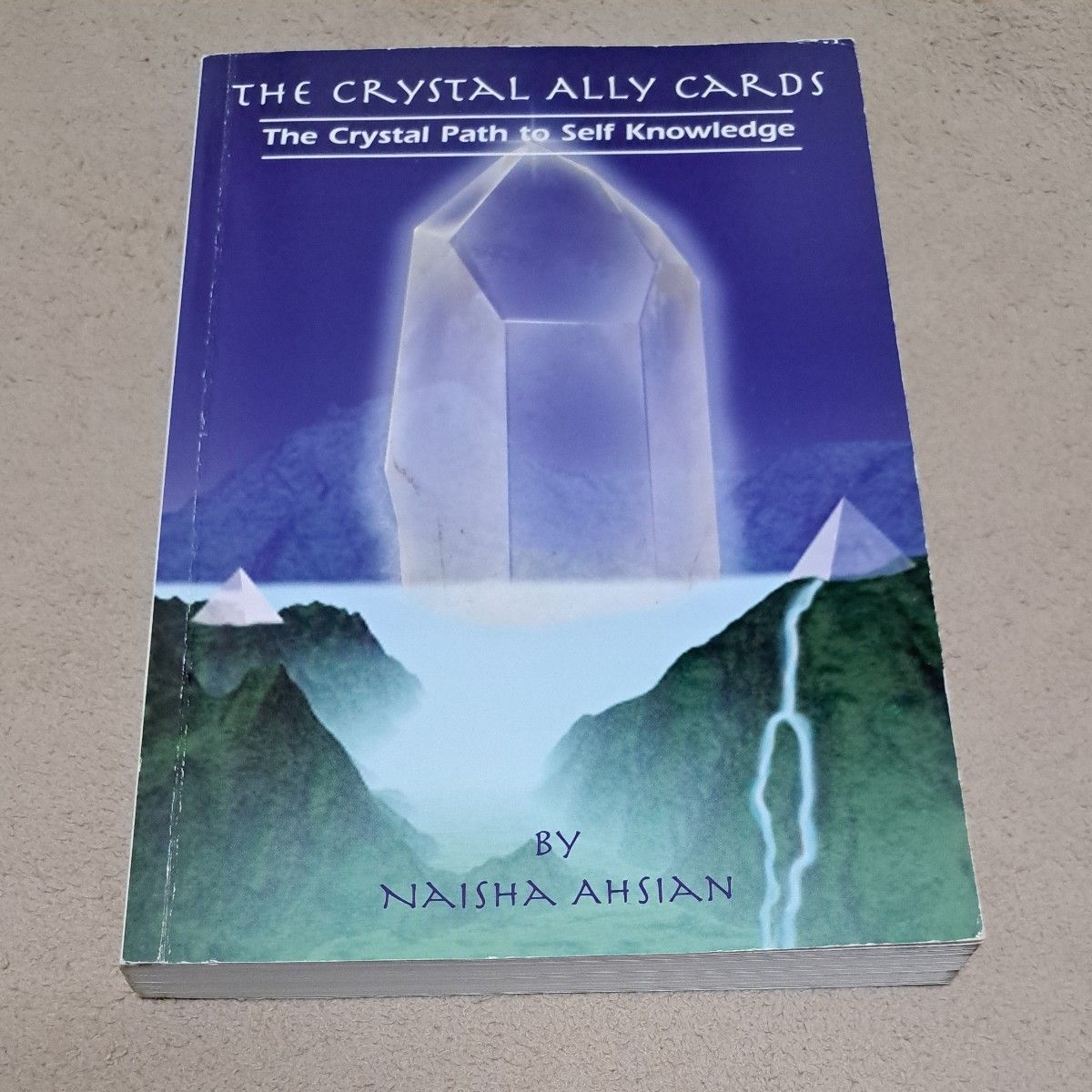 英語版　クリスタルアライカード(The Crystal Ally Card)　解説本有　オラクルカード English  ver 