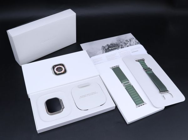 I042105 アップルウォッチ ウルトラ A2684 Apple Watch Ultra 49mm Titanium_画像1