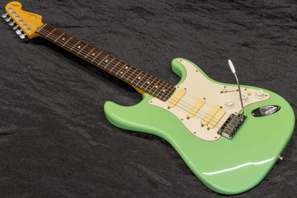 【used】Fender / Jeff Beck Stratocaster 2001 Surf Green #SZ0178093 3.79kg【TONIQ横浜】_画像2