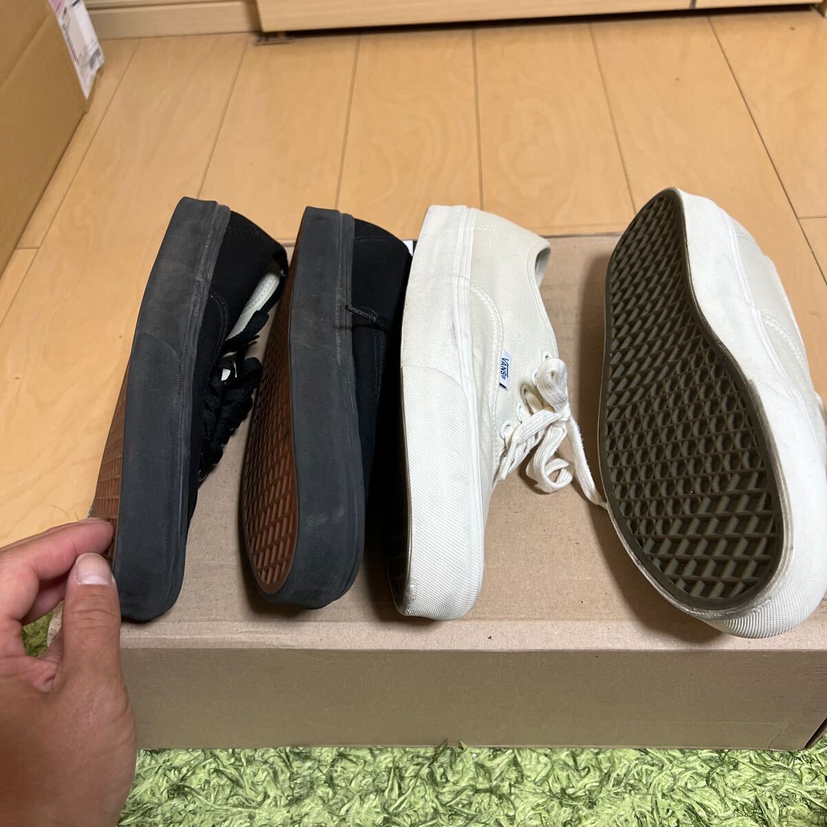 ¥100~開始 VANS AUTHENTIC 9,5(27,5cm) 2足セット 使用感有の画像2