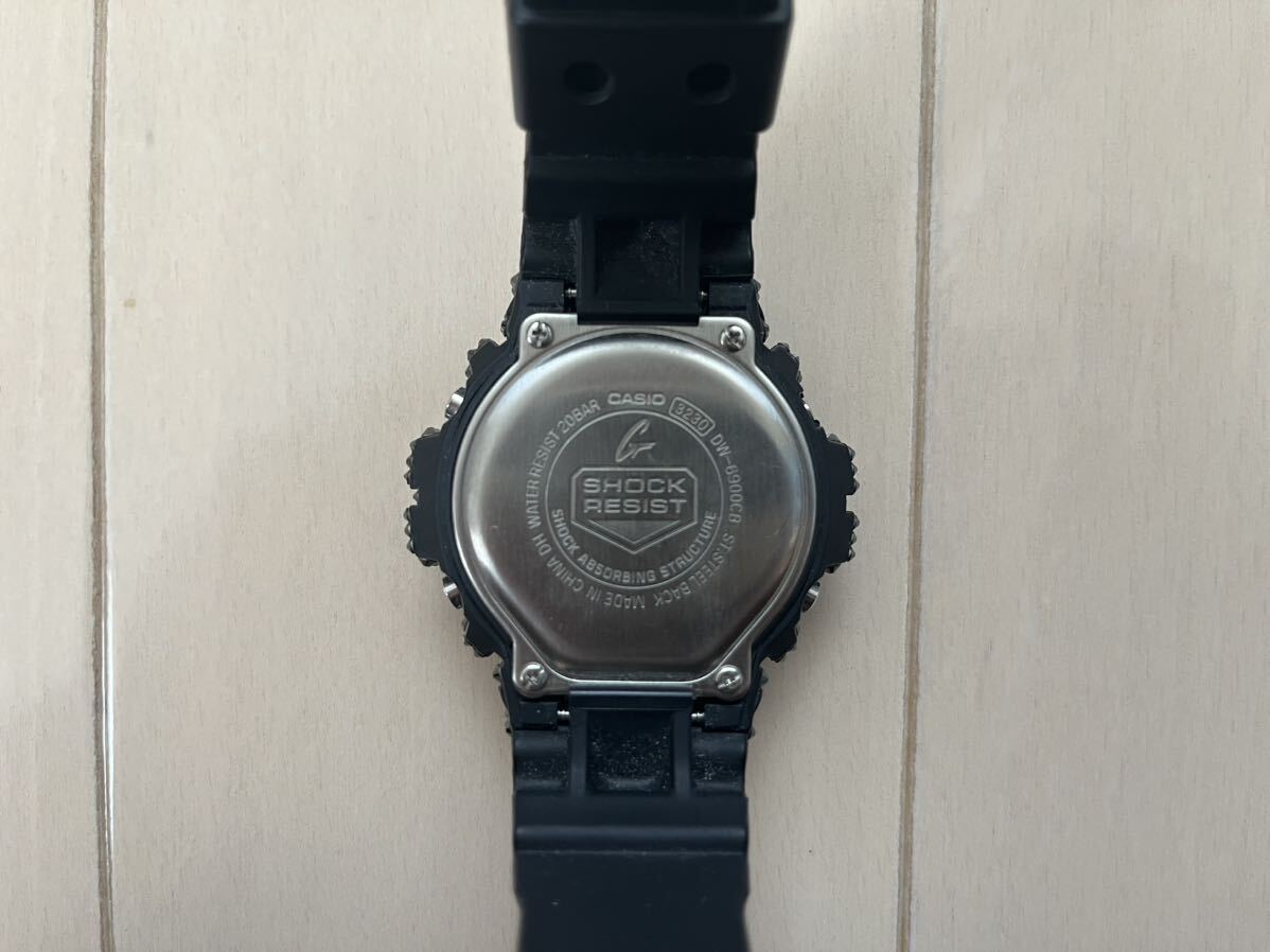 送料無料　G-SHOCK DW-6900CB スワロフスキー　腕時計 カシオ CASIO ジーショック キラキラ