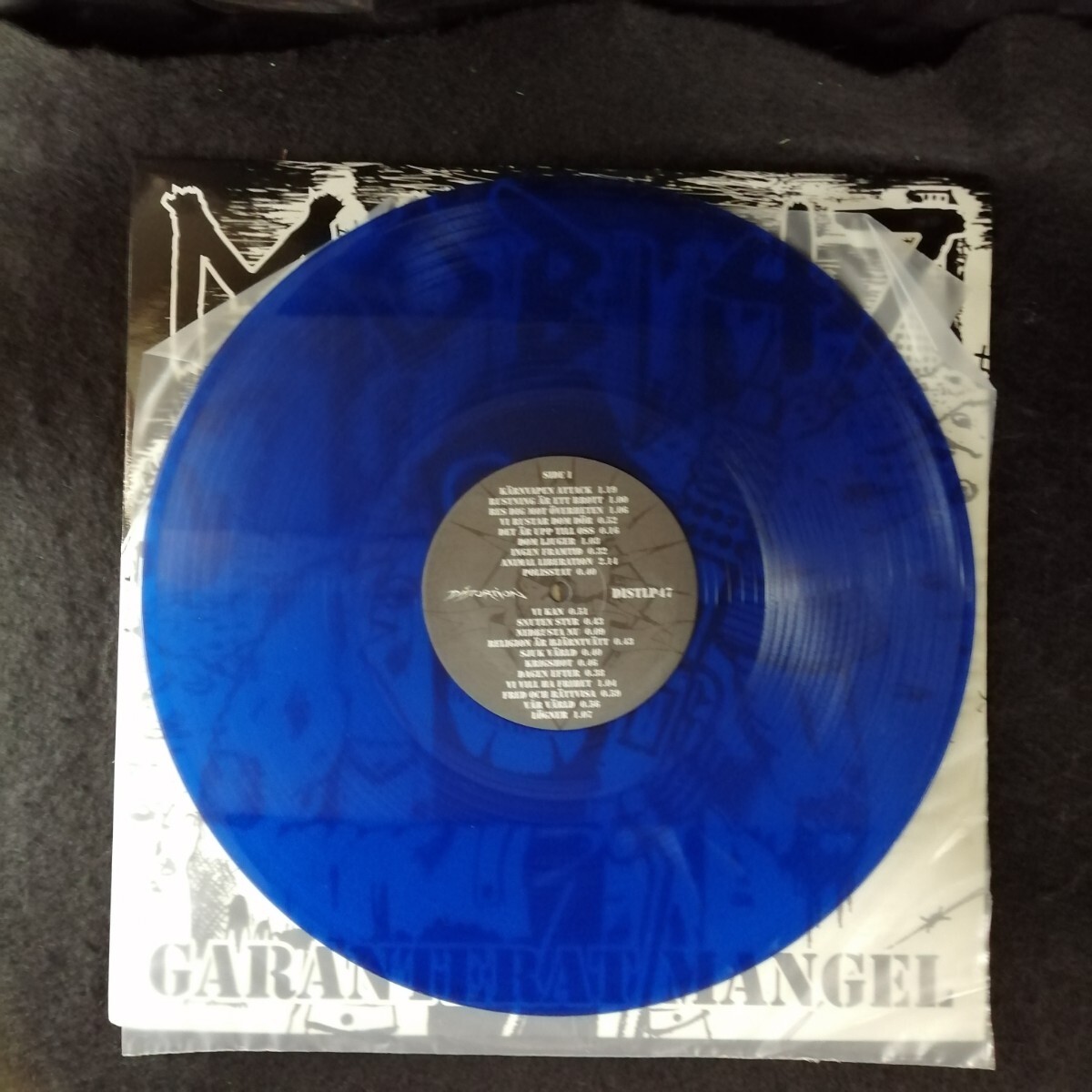 D04 中古LP 中古レコード　MOB 47 garanterat manhel スウェーデン盤　DISTLP47 クリアブルービニール　ハードコア_画像3