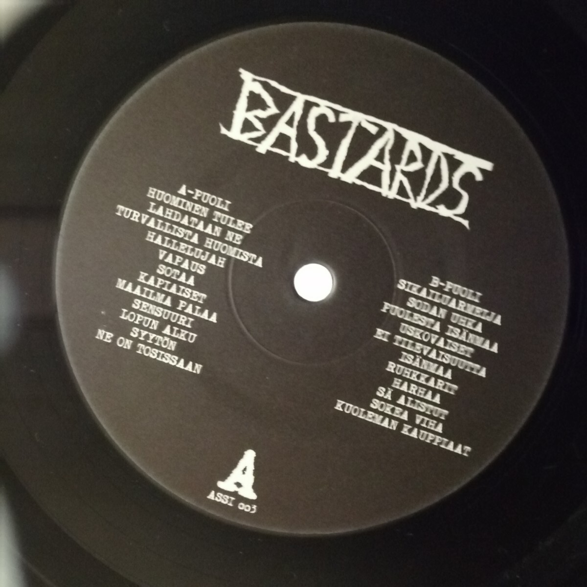 D04 中古LP 中古レコード　BASTARDS demo82 ドイツ盤　ASSI-003 フィンランド　ハードコア_画像6