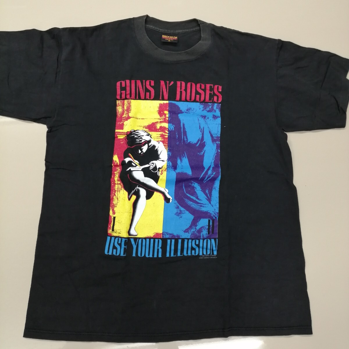 D04 バンドTシャツ ガンズアンドローゼズ GUNS N ROSES ヴィンテージ 袖シングルステッチ use your illusion の画像1