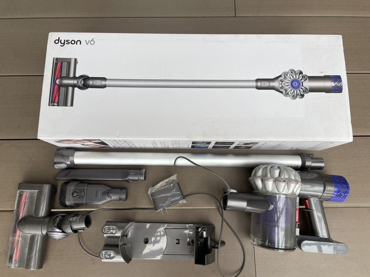 Dyson V6 SV07コードレスクリーナー フルセットジャンク品直せる方向け部品取り_画像1