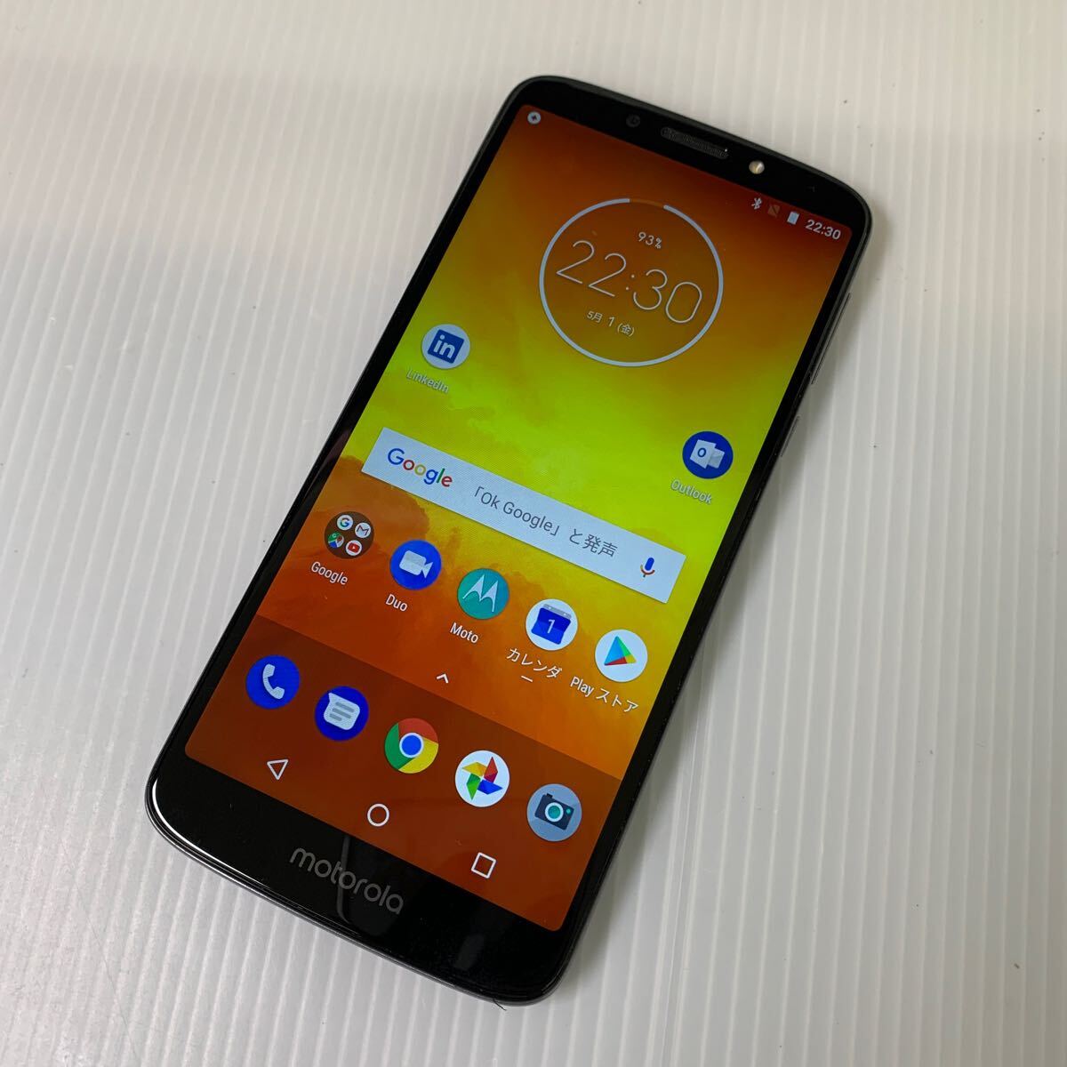 r【安心補償】【SIMフリー】Motorola Moto E5 0423-317の画像1