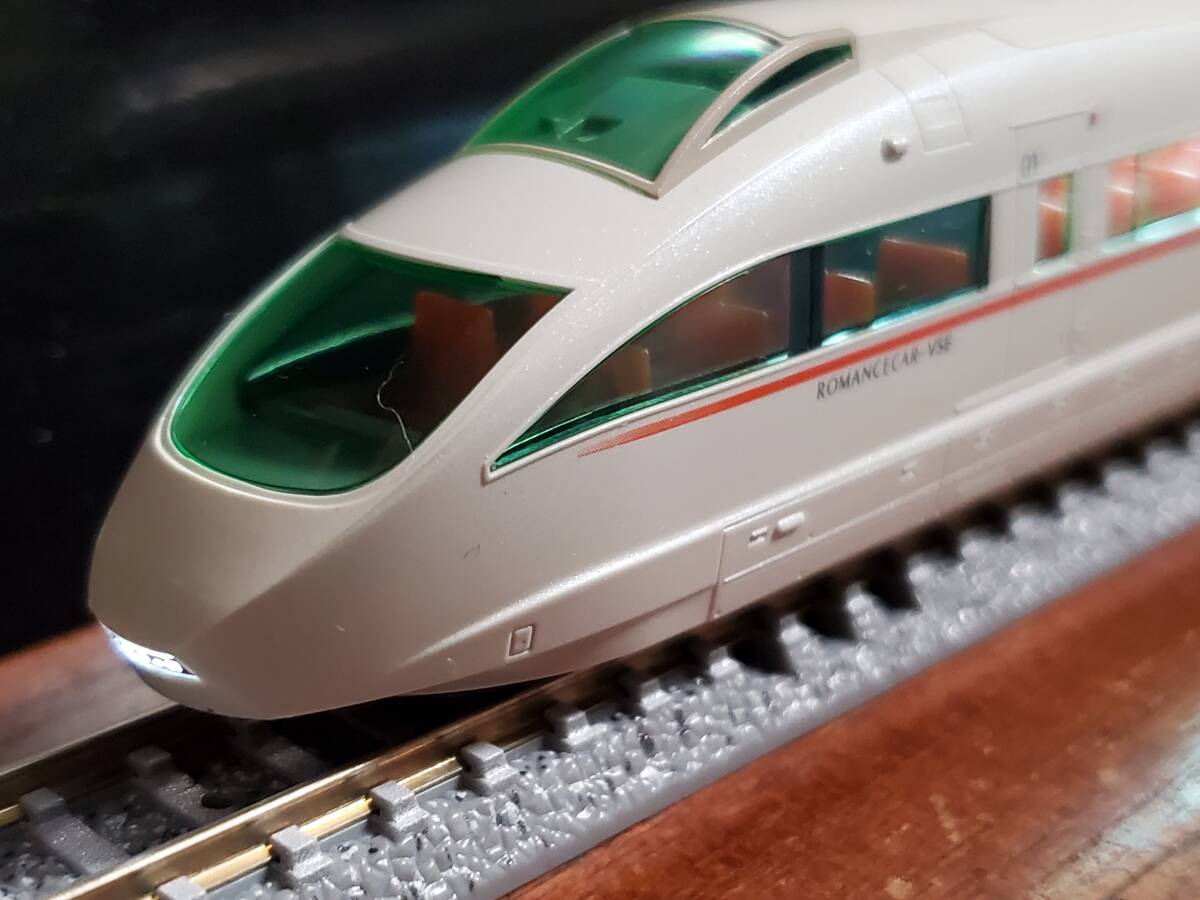 新品鉄道模型 HOゲージ 1/80 国鉄24系25形 オハネフ25-100 銀帯 新品鉄道模型 HOゲージ 1/80 国鉄24系25形 オハネフ25-100 銀帯
