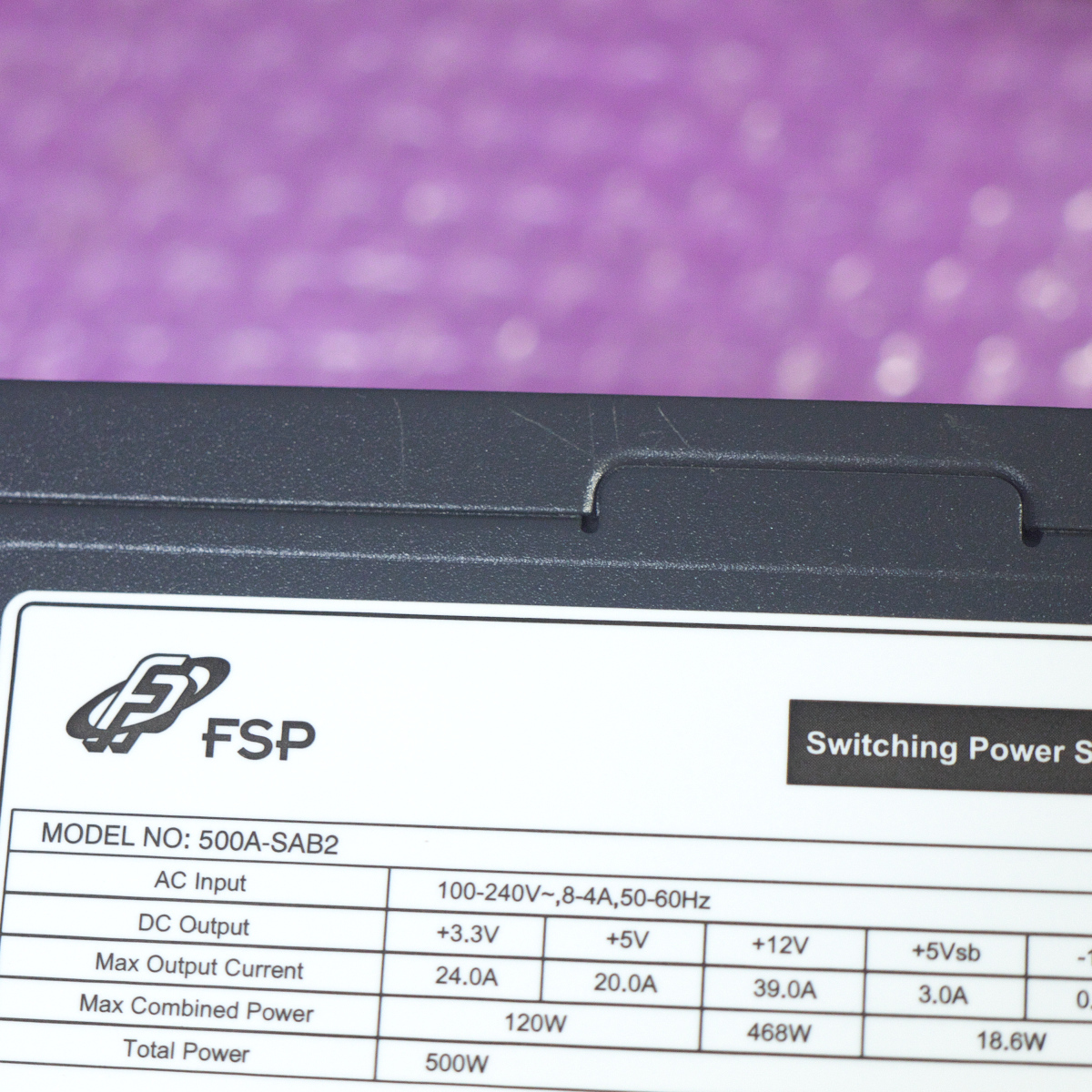 FSP 500A-SAB2 500W 80PLUS BRONZE認証 ATX電源 (BTO搭載品)_側面にやや目立つ擦り傷がございます