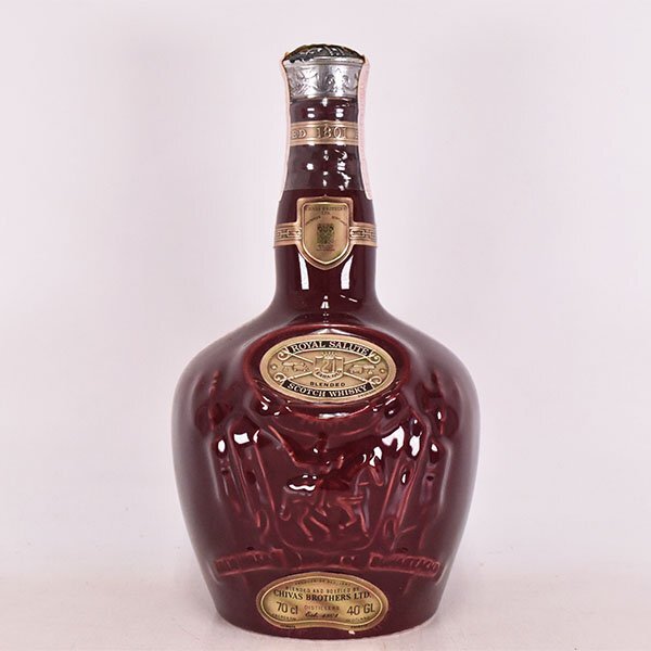 1円～★ロイヤル サルート 21年 赤 陶器ボトル ＊巾着袋付 700ml/1,308g 40% スコッチ ROYAL SALUTE D140110_画像2