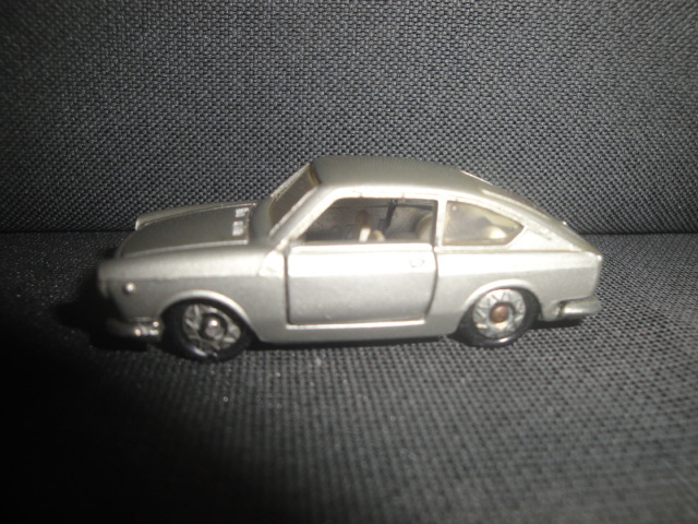 Politoys Penny Fiat 850 Coupe （’６０年代絶版）ぺニーシリーズ フィアット ８５０ クーペ.の画像1