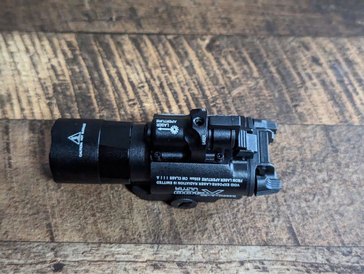 シュアファイア X400 ULTRA レプリカ フラッシュライト レッドレーザー BK /SUREFIRE