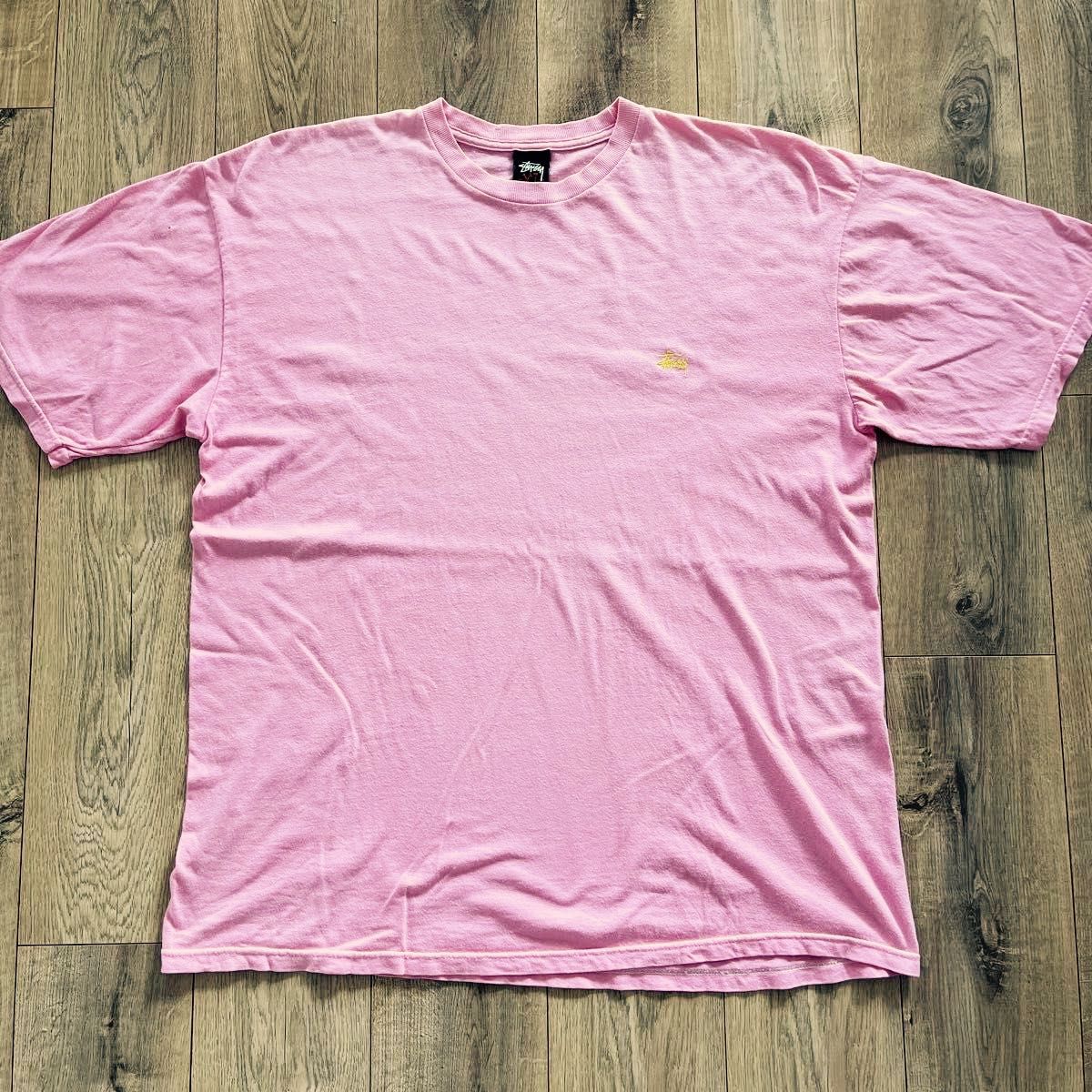 STUSSY 刺繍ロゴ ワンポイントロゴ ピンク 半袖Tシャツ XL STUSSY 刺繍ロゴ ワンポイントロゴ ピンク 半袖Tシャツ XL