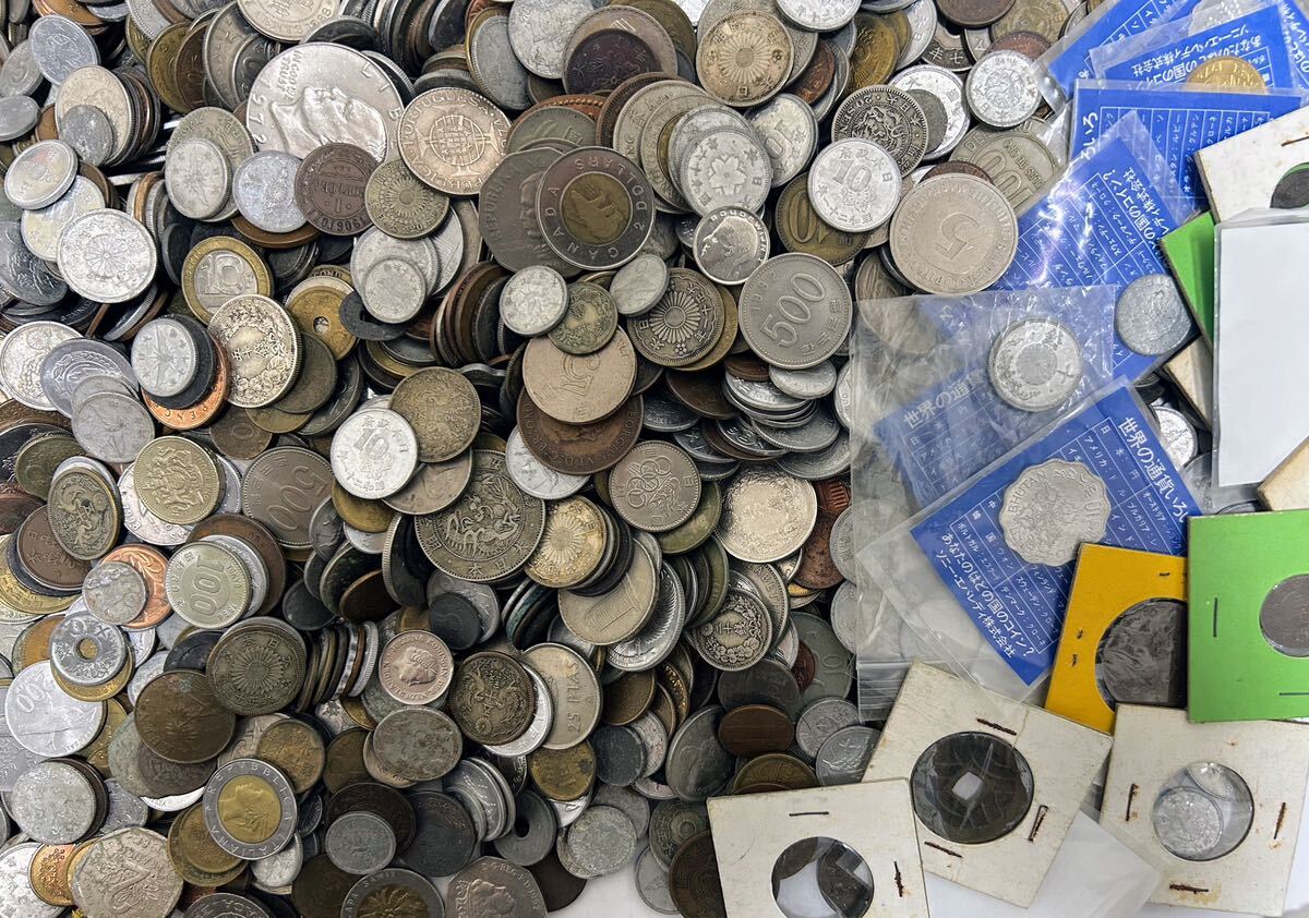 【古銭大量】約17.6kg 日本　ヨーロッパ　中国 アメリカ　古銭 おまとめ　コイン硬貨 外国 重量　紙幣　_画像2