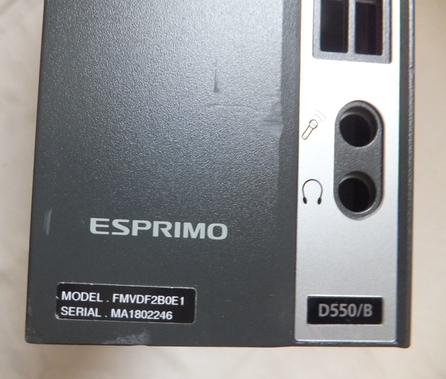 * esprit mo* Fujitsu ESPRIMO D550 M/B ~ внутри часть электропроводка есть ~