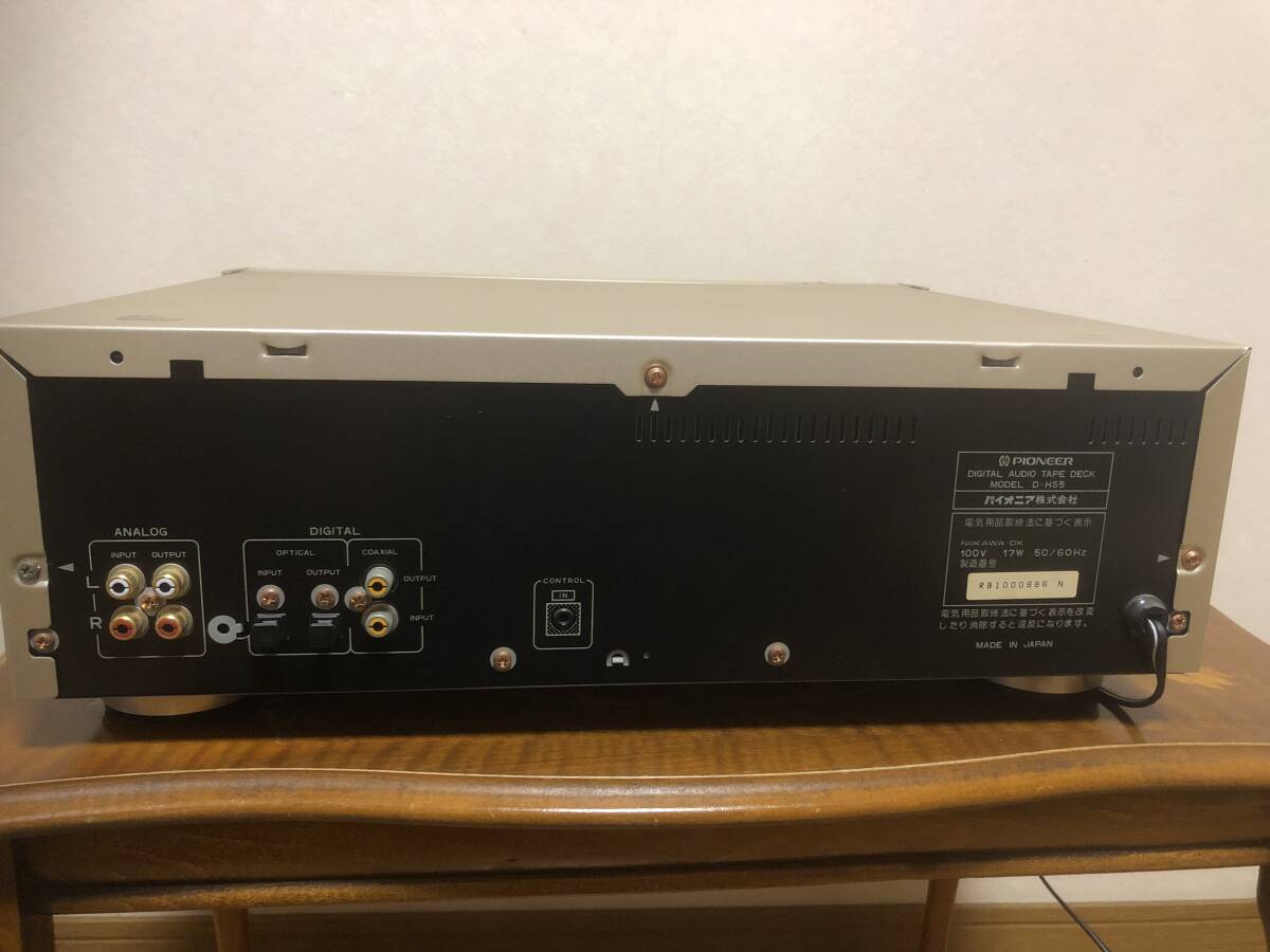 中古 パイオニア DATデッキ デジタルオーディオテープデッキ D-HS5の画像5