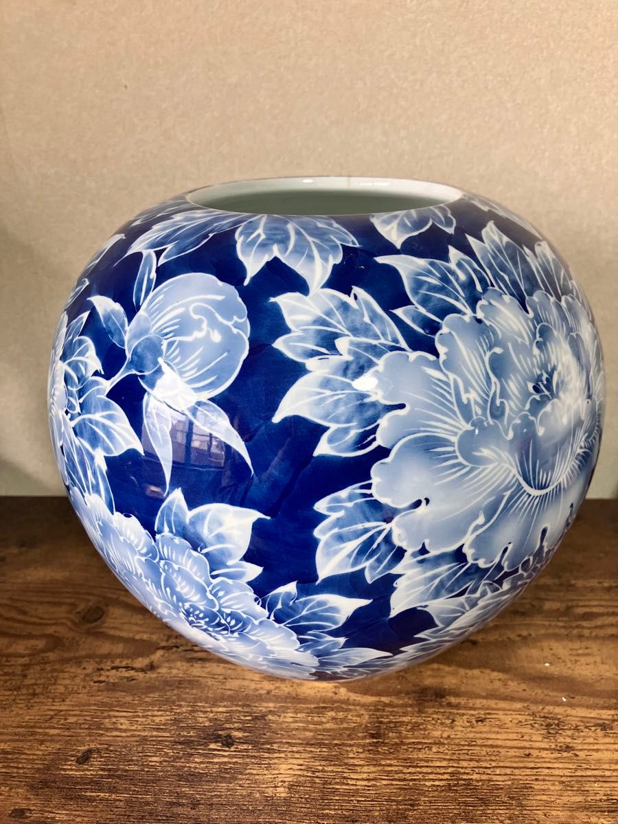 有田焼　文右衛門作　呉須　染付　牡丹絵　花瓶 花器 花入 花生　壺　 飾壷　ゴミ箱