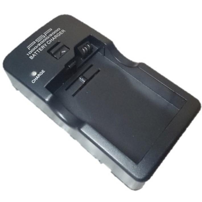 PSP 1000 2000 3000 バッテリー マルチバッテリーチャージャーの画像1
