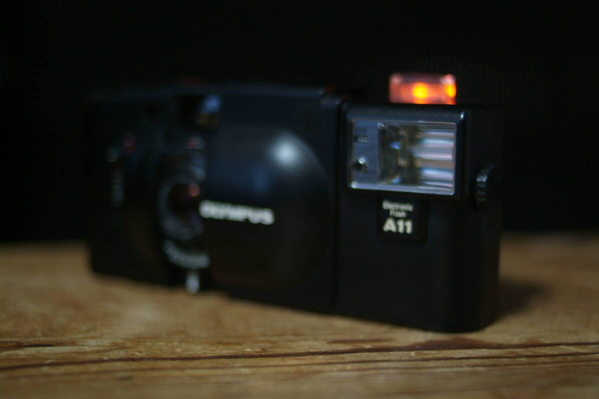 【421-3】OLYMPUS オリンパス XA A11 Electric Flash F-ZUIKO 35mm F2.8 の画像3